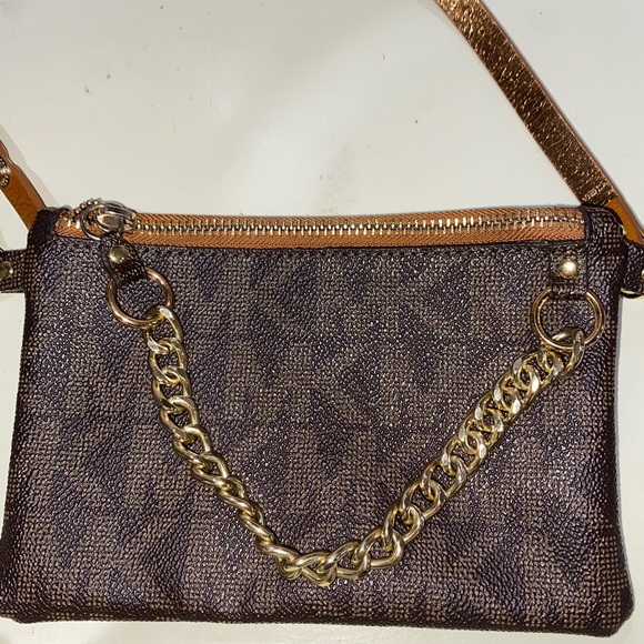 Michael Kors Fanny Pack - Picture 4 of 4